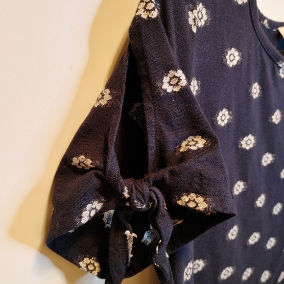 LOFT Floral blouse - Picture 5 of 7